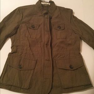 Loft army green jacket numerous details
